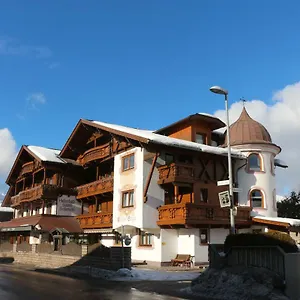 https://pension-singer.ischgl-hotels.net